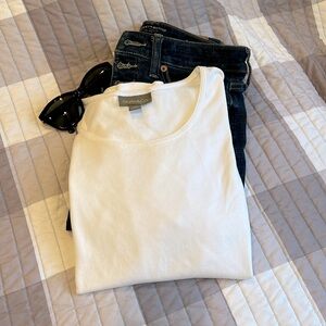 NWOT White Short Sleeve Scoop-Neck Cotton Top